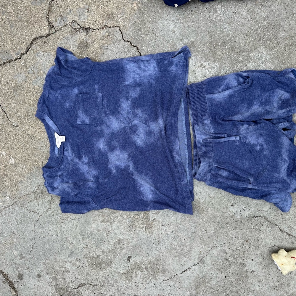 Stitch Fix R+R lounge set
